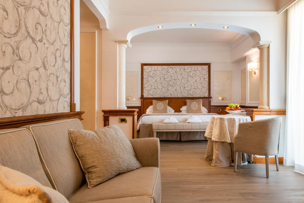 Grand Hotel Terme & Spa Montegrotto Terme Exteriör bild
